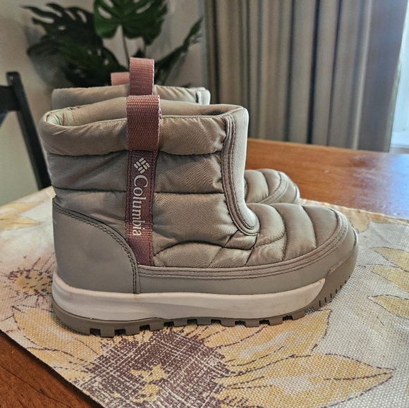 Columbia 200 Gram Girls Gray Snowtrot Winter Boots - Picture 1 of 6